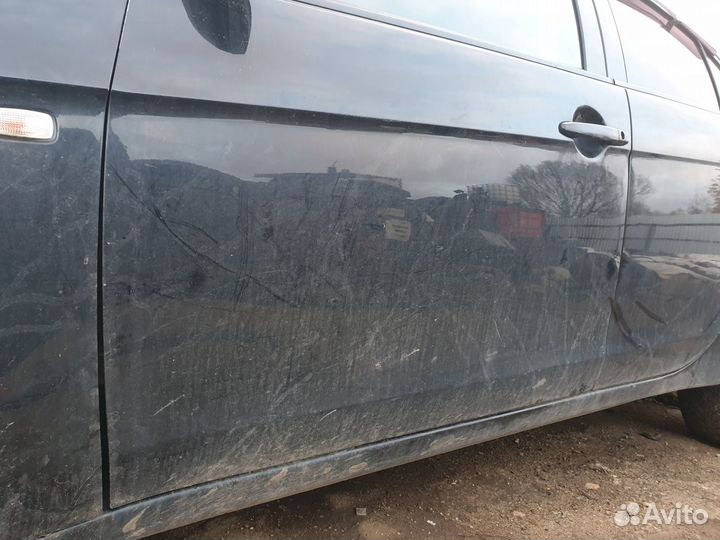 Дверь передняя левая lancer X cy лансер 10 черная