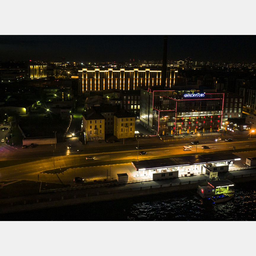 2-к. квартира, 55 м², 9/12 эт.