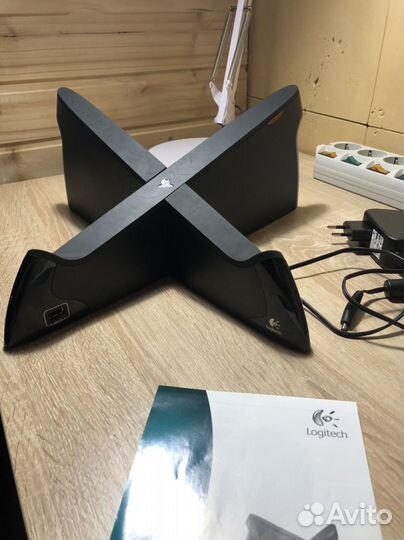 Подставка для ноутбука Logitech