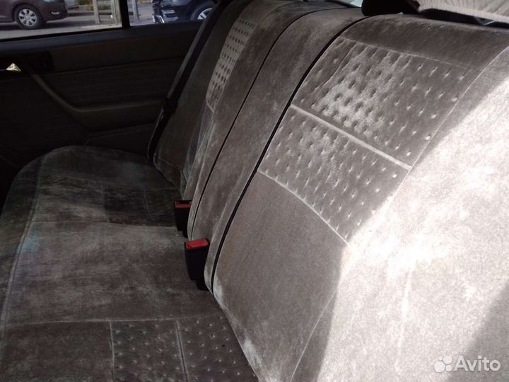 Mercedes-Benz W124 2.3 AT, 1988, 245 000 км