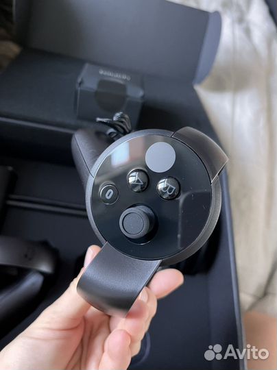 Touch controllers oculus rift