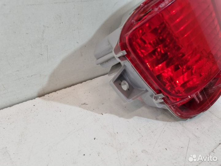 Фонарь противотуманный задний левый Toyota Land