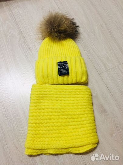 Зимний комплект шапка и шарф для девочки