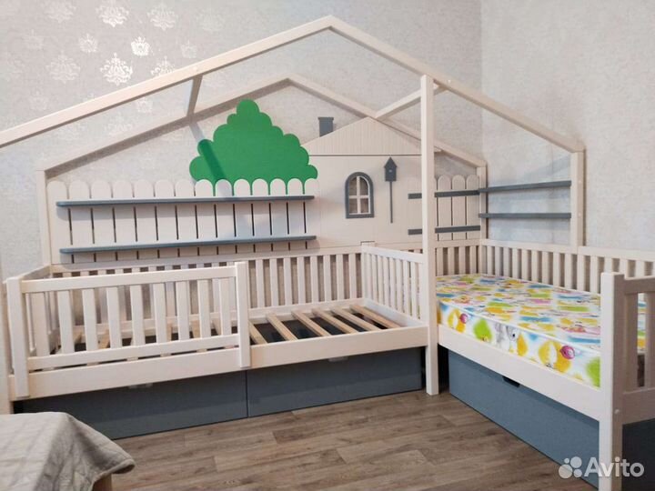 Детская кровать угловая из массива
