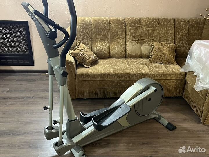 Эллиптический тренажер torneo