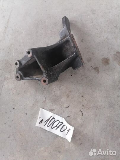 Кронштейн двигателя правый Chevrolet Cruze J300 F1