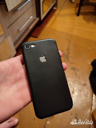 iPhone 7, 128 ГБ