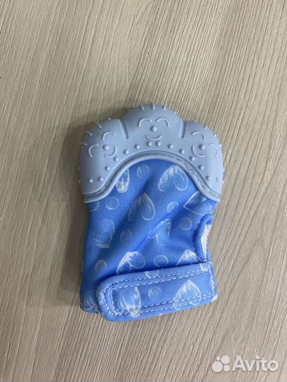 Прорезыватель рукавичка