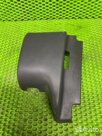 Кожух рулевой колонки Nissan Sunny