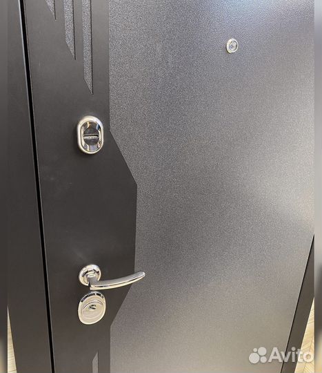 Дверь входная