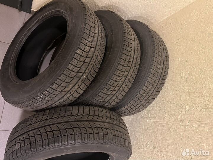 Michelin X-Ice Snow 215/65 R17