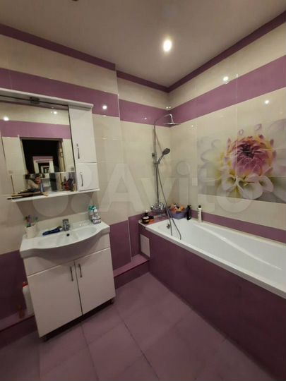 2-к. квартира, 61 м², 5/10 эт.