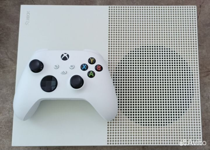 Xbox One S 1,6 терабайт памяти