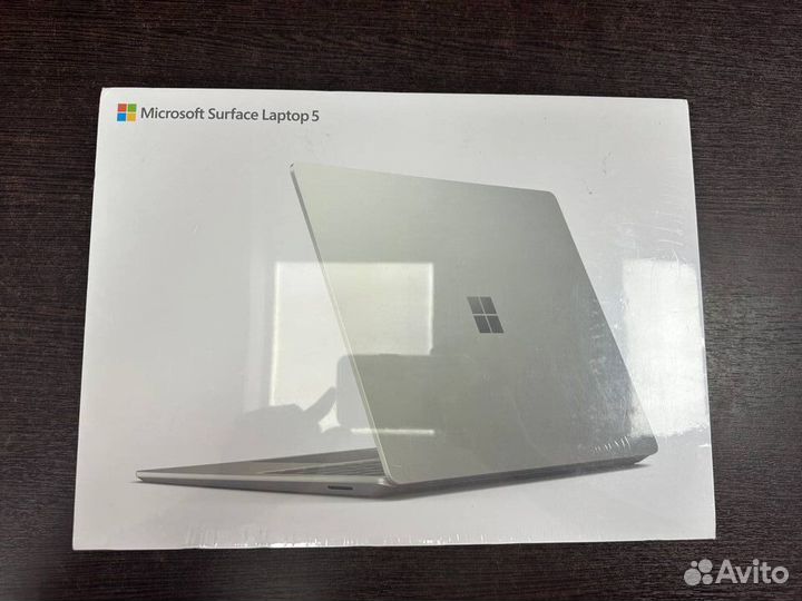 Microsoft Surface Laptop 5 13.5