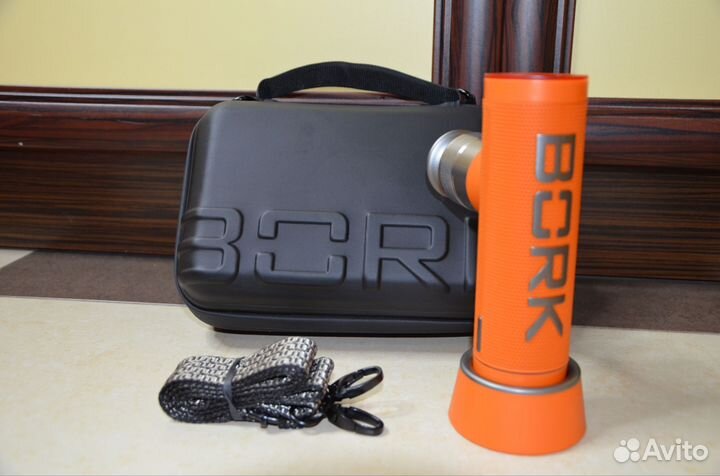 Перкуссионный массажер для тела bork D701 or