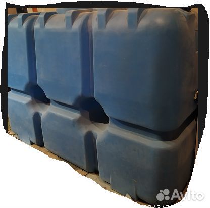 Пластиковый бак