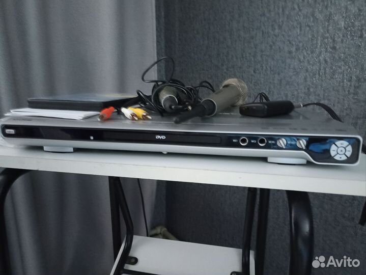 Дивиди плеер с караоке+диск