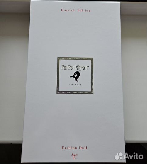 Коробка от Поппи Паркер