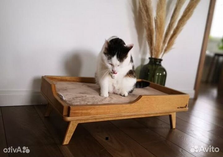 Лежанка для кошек / домик