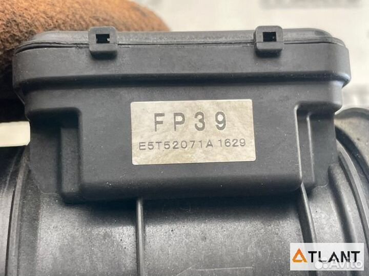 Датчик расхода воздуха mazda capella