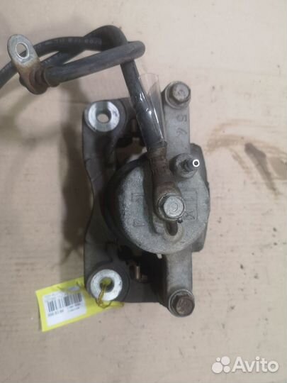 Суппорт передний левый Toyota Allion NZT260