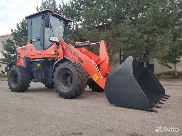 Фронтальный погрузчик Molot 180, 2023