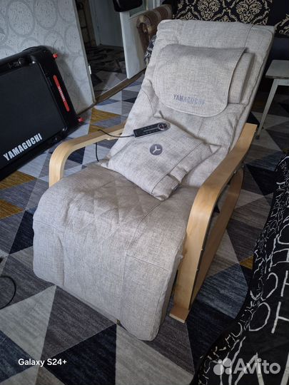 Массажное кресло-качалка yamaguchi Liberty