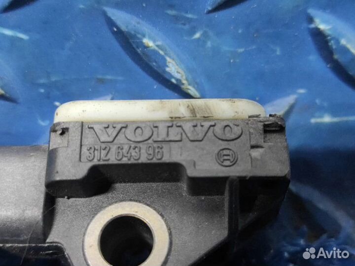 Датчик удара Volvo Xc70 BZ