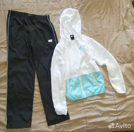 Спортивный костюм Nike размер xs