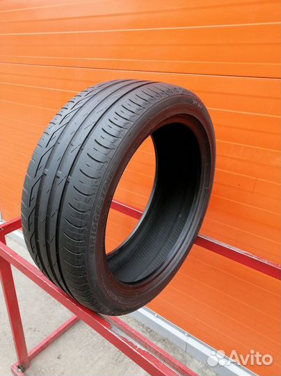 Bridgestone Turanza T001 215/45 R17 91Y