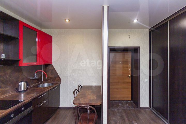 2-к. квартира, 52 м², 3/16 эт.