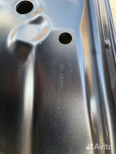 Капот Mercedes C W206