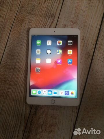 iPad mini 4 Silver