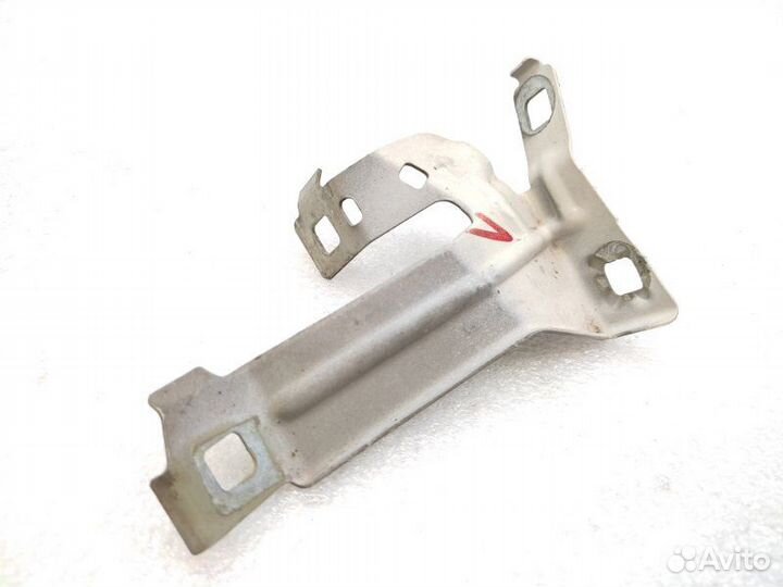 Кронштейн крыла передний левый Bmw 3-Series F30