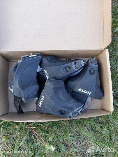 Продам опоры поперечин на крышу