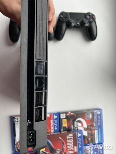 Sony PS4 slim 1tb