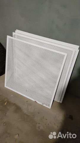 Экран на батарею металлический