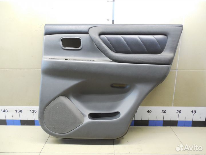 Обшивка двери задней правой Land Cruiser (100) 199