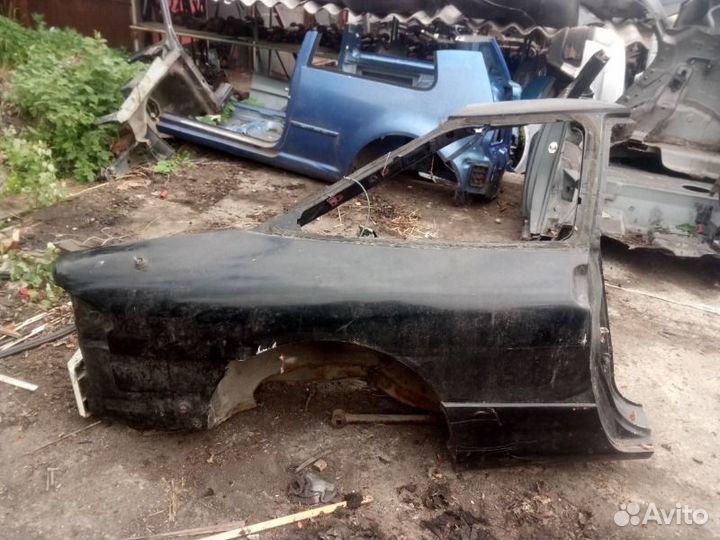 Крыло заднее правое Ford Probe 2 купе 3дв 2.5 V6