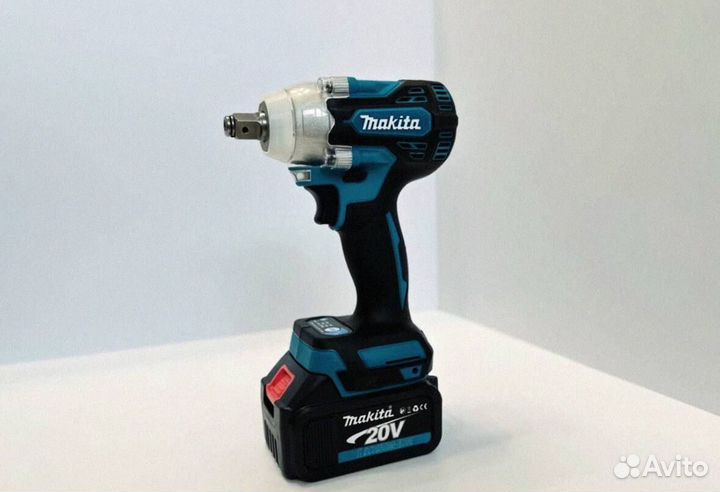 Гайковерт Makita 20v и набор для мастера
