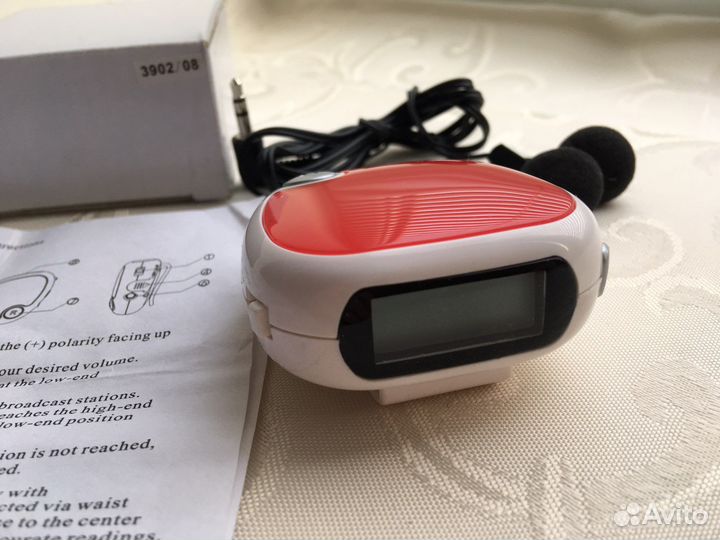 Шагомер с радио и наушниками