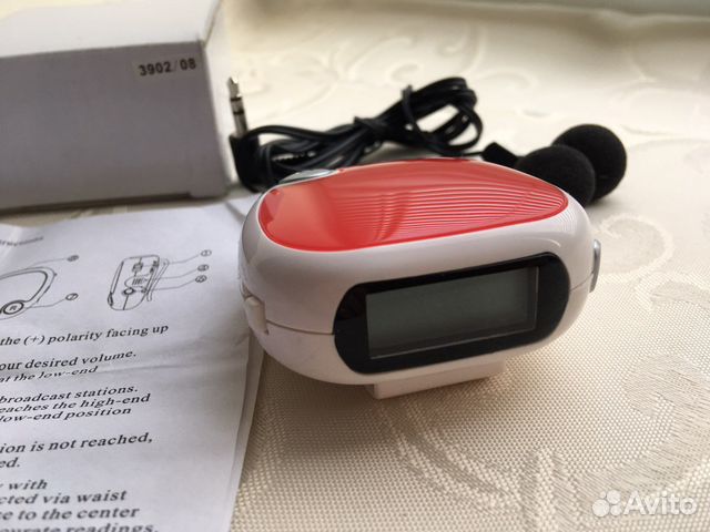 Шагомер с радио и наушниками