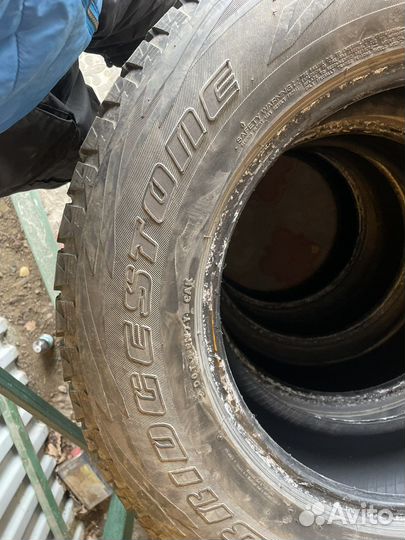 Bridgestone Blizzak DM-V1 265/65 R17