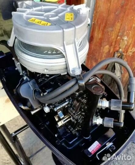 Лодочный мотор Tohatsu 9.8