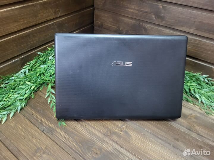 Офисный ноутбук Asus X55A