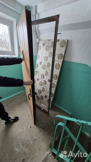 Дверь входная металлическая