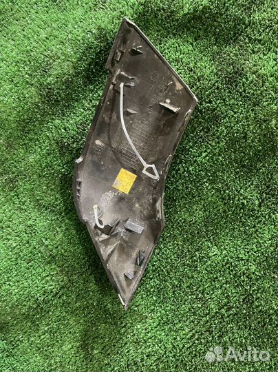 Заглушка буксировочного крюка cls 218 2011