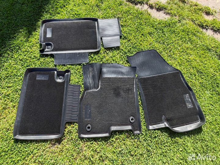 Автомобильные коврики текстильные