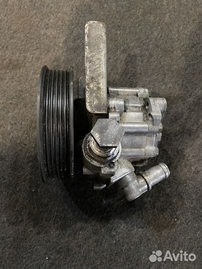 Насос гур BMW 5 e60/e61 2.5 32411141419