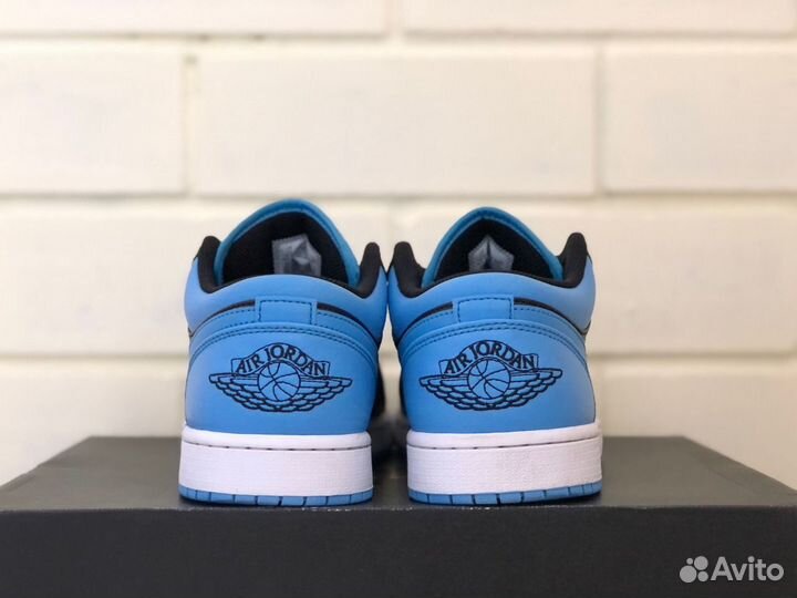 Кроссовки Air Jordan 1 Low 'University Blue' Ориг